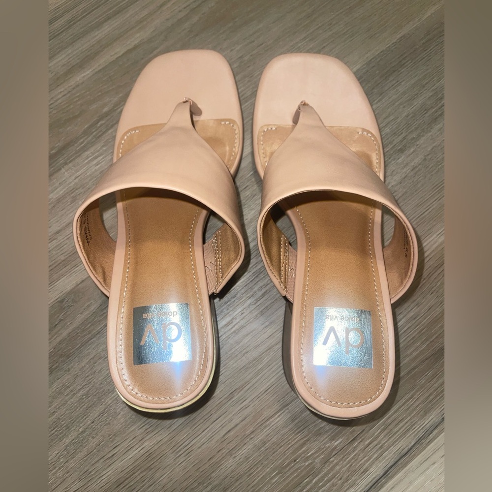 DV by Dolce Vita Nude Square Toe Thong Heeled Sandals - Picture 2 of 3
